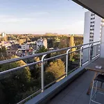 Jacuzzi & Free Parking At Andries Place